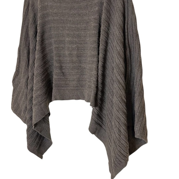 Lululemon Forward Flow Poncho- Heathered Black- One Size - Picture 4 of 12